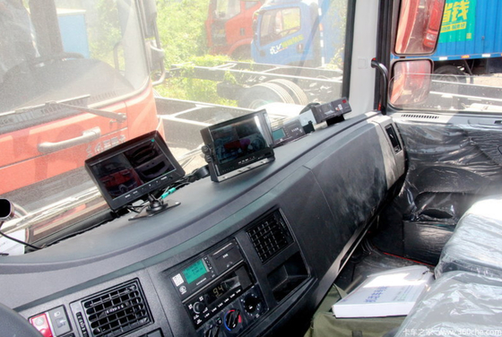 El camión de reparto diesel V euro del cargo nivela a Van Cargo Truck 4x2 que conduce la distancia entre ejes de 5200m m