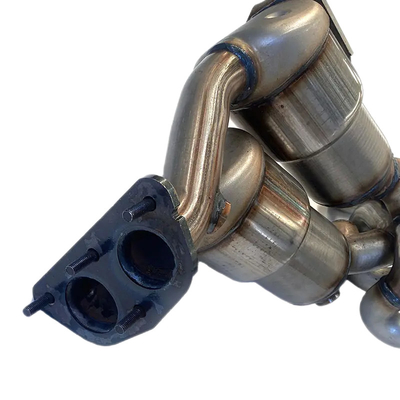 El múltiple de extractor CAT Exhaust Pipe Auto Engine dual parte el convertidor catalítico para BMW 3 series E90 320I